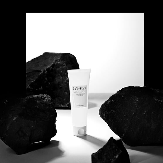 SKIN1004 TONE BRIGHT CLEANSING GEL FOAM